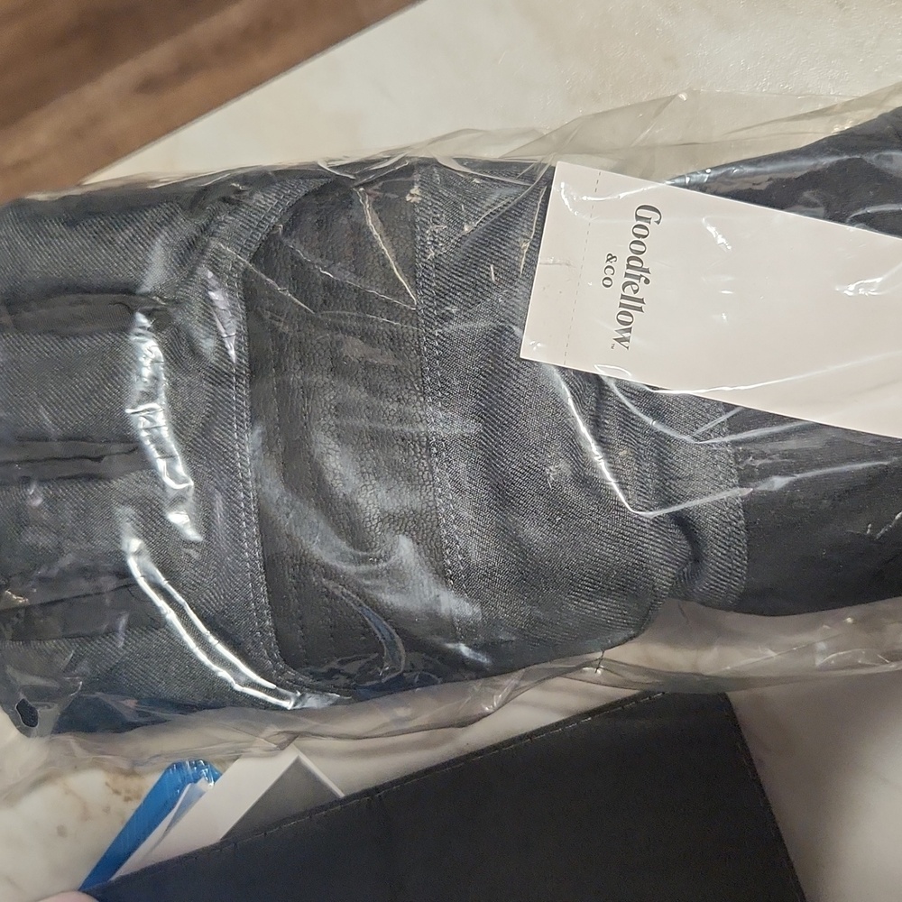 Goodfellow & Co Men's M/L Dark Gray Gloves